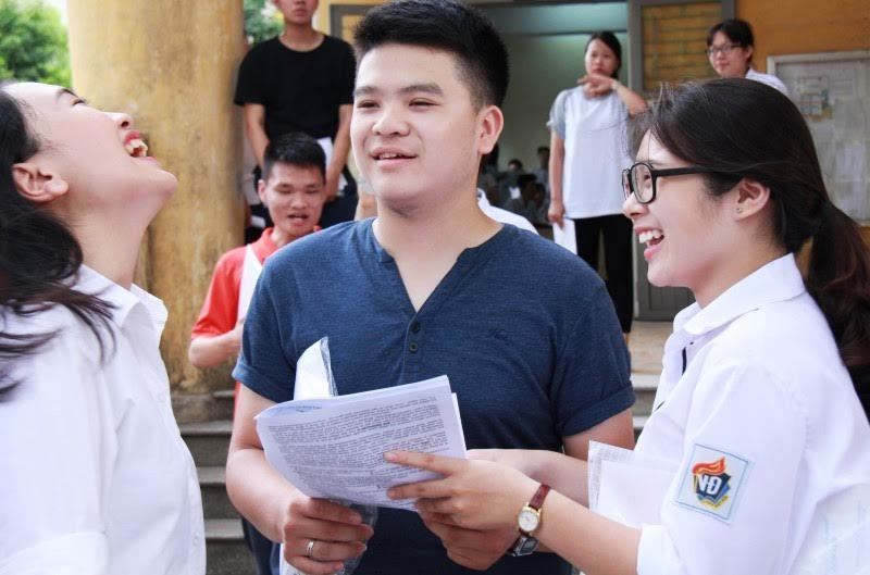ĐH Quốc gia Hà Nội xét tuyển thí sinh có chứng chỉ A-level, SAT, IELTS